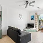 Bahia Blue - La Caleta Апартаменты *